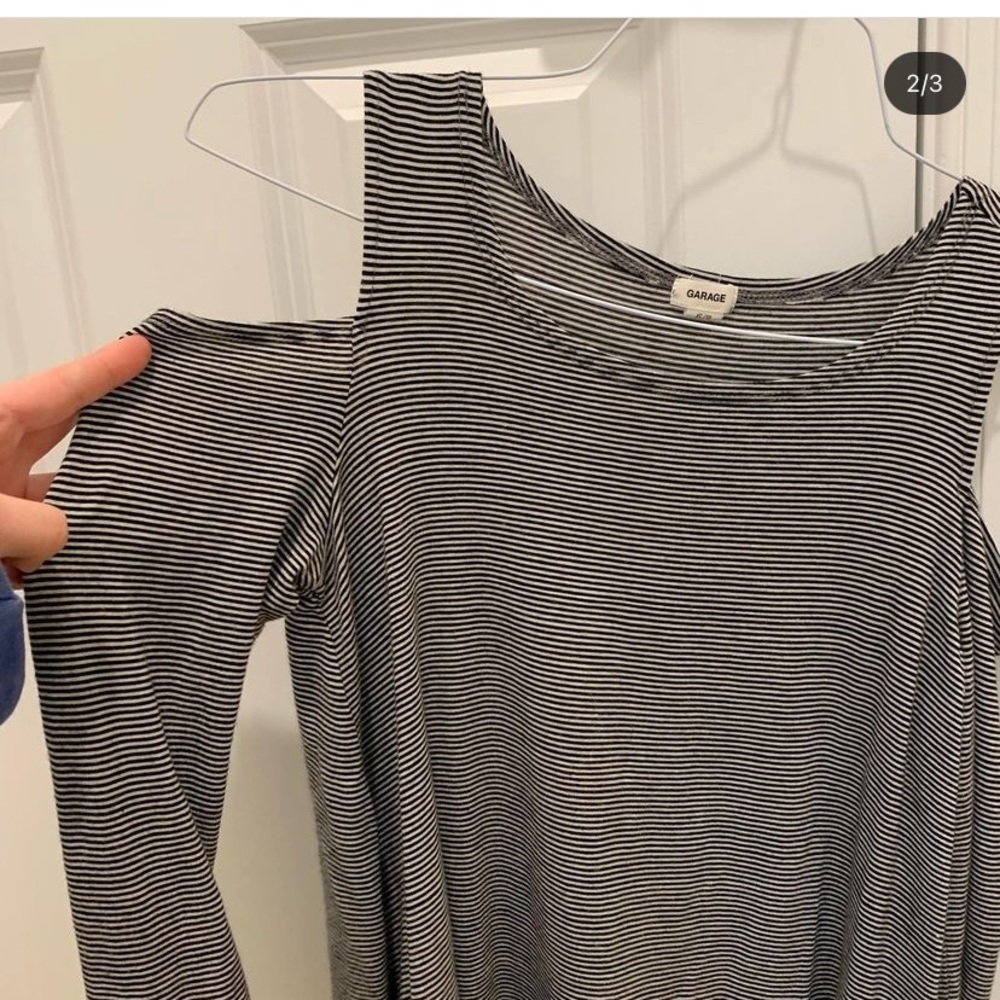 shoulder cut out top